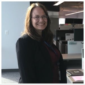 Meet your Posher, Debbie